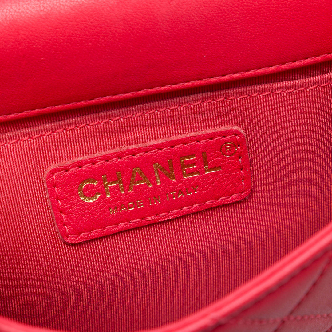 Chanel Matelassé Chic Perles à rabat Petit Cuir d'agneau