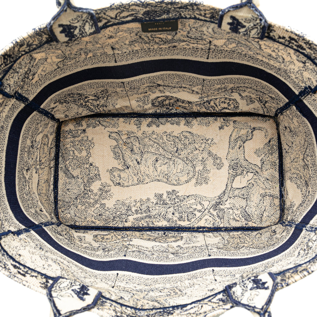 Embroidered Toile De Jouy Catherine Tote Blue - Gaby Paris