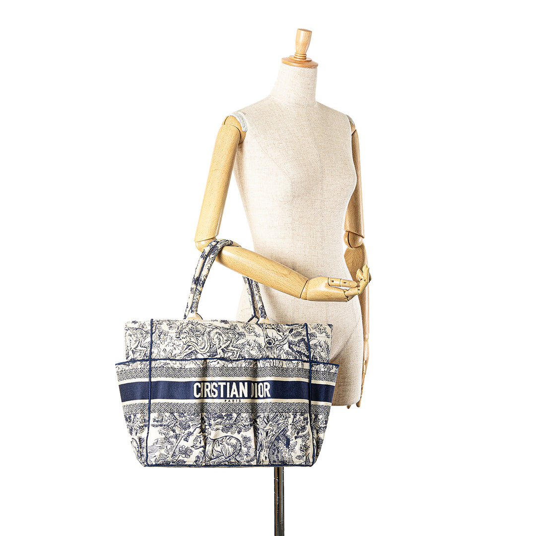 Embroidered Toile De Jouy Catherine Tote Blue - Gaby Paris