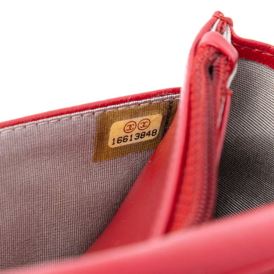 Chanel CC Caviar Wallet on Chain