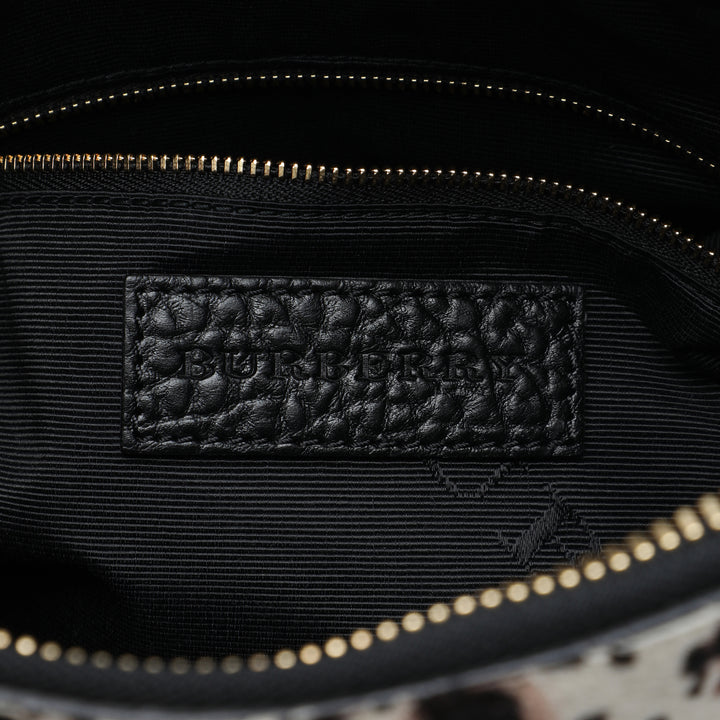Leopard Imprimé Veau Hair Fold Over Pochette Matière naturelle Blanc