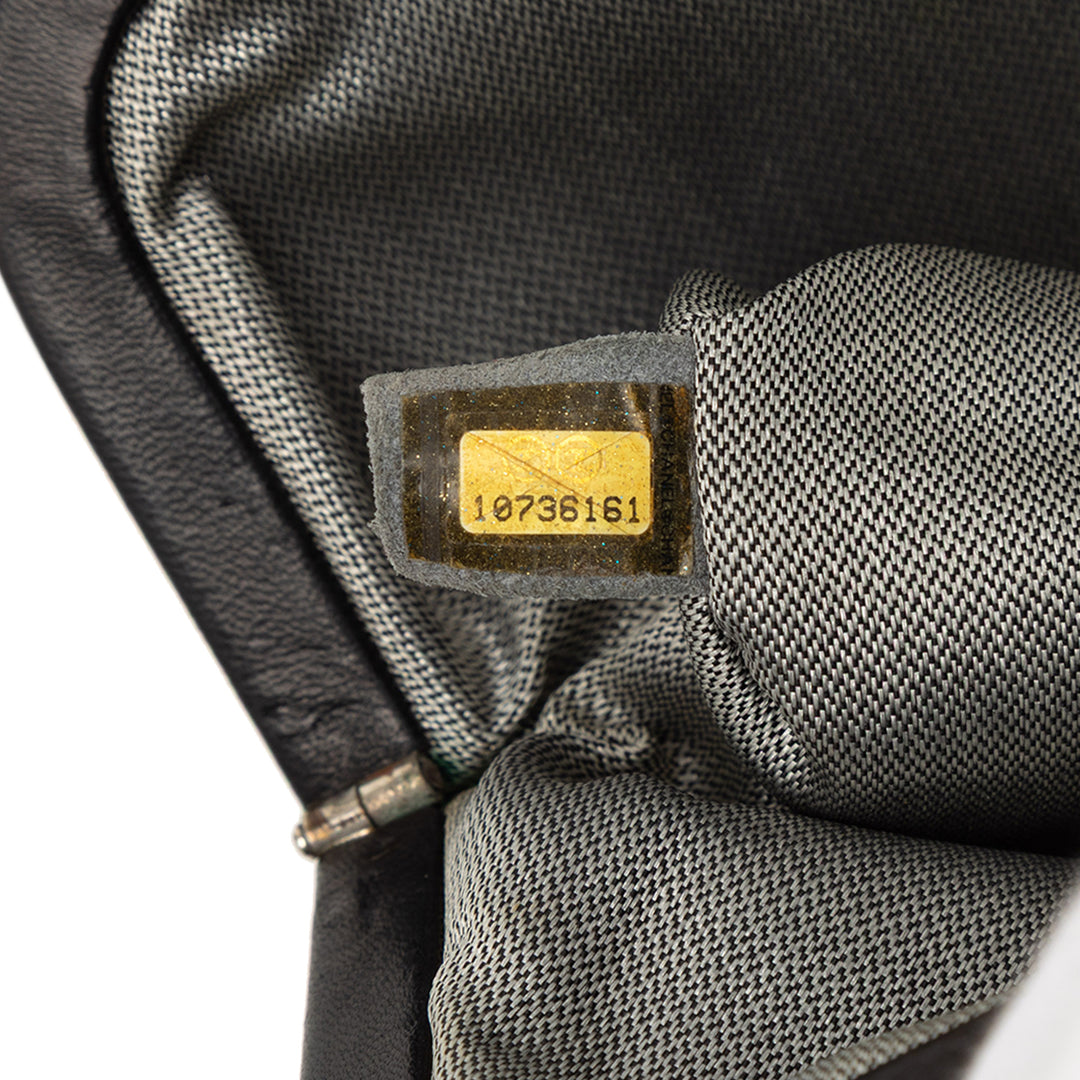 Chanel Matelassé Cuir d’agneau Mademoiselle Ligne Pochette