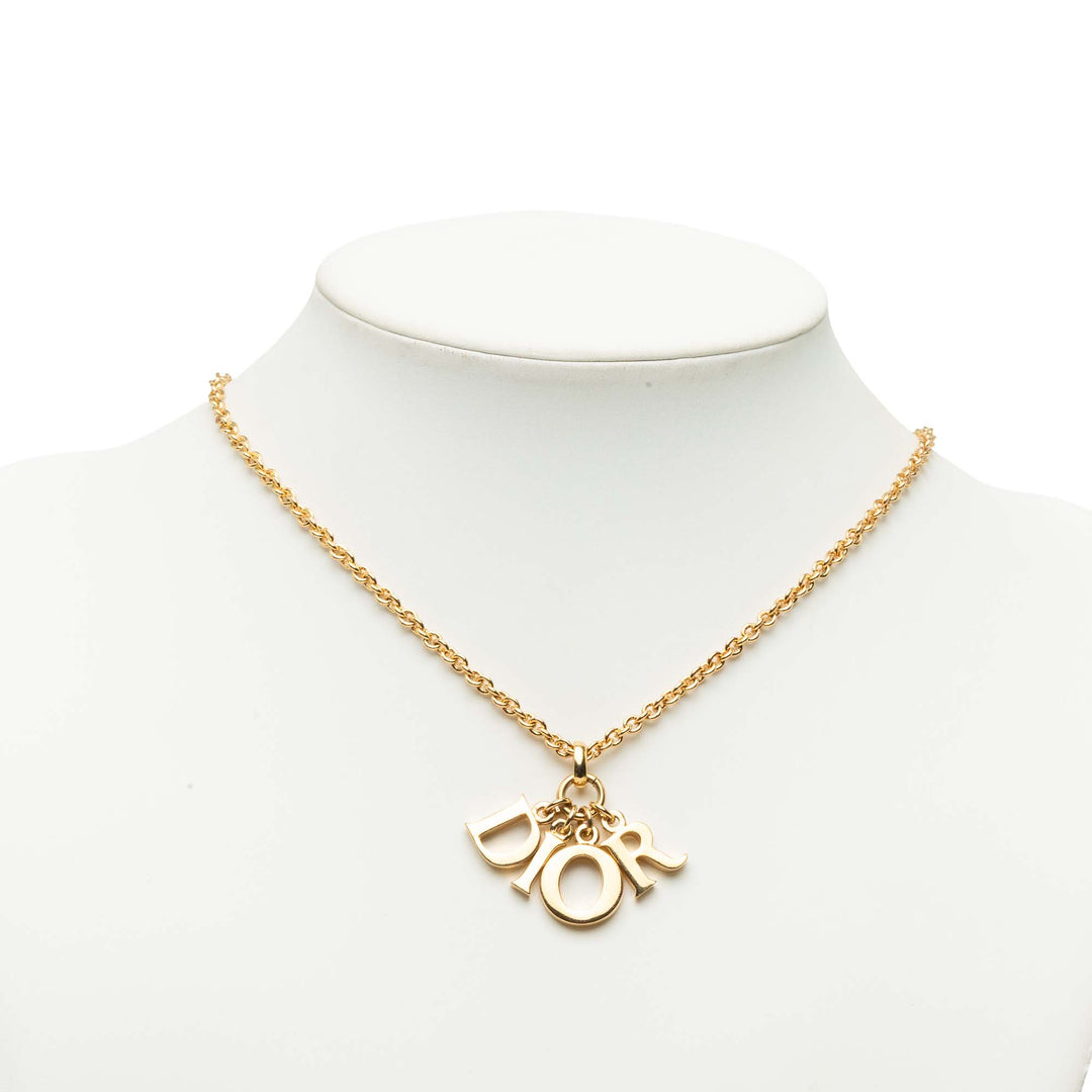 Dior Collier Logo Pendant plaqué or – vue 7 – GABY PARIS