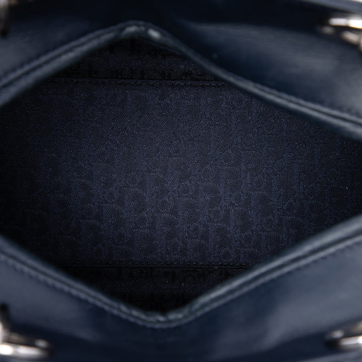 Lady Dior Cannage Moyen Cuir d'agneau Noir