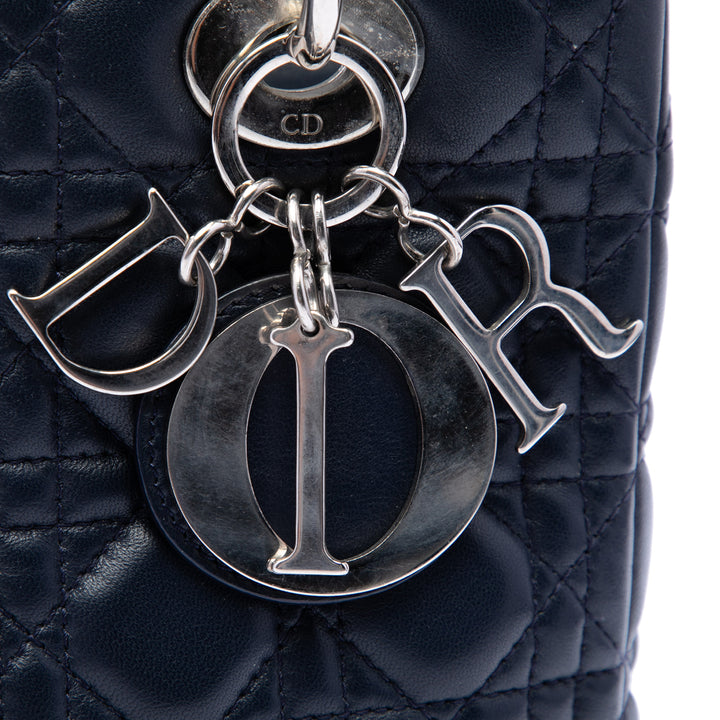Lady Dior Cannage Moyen Cuir d'agneau Noir
