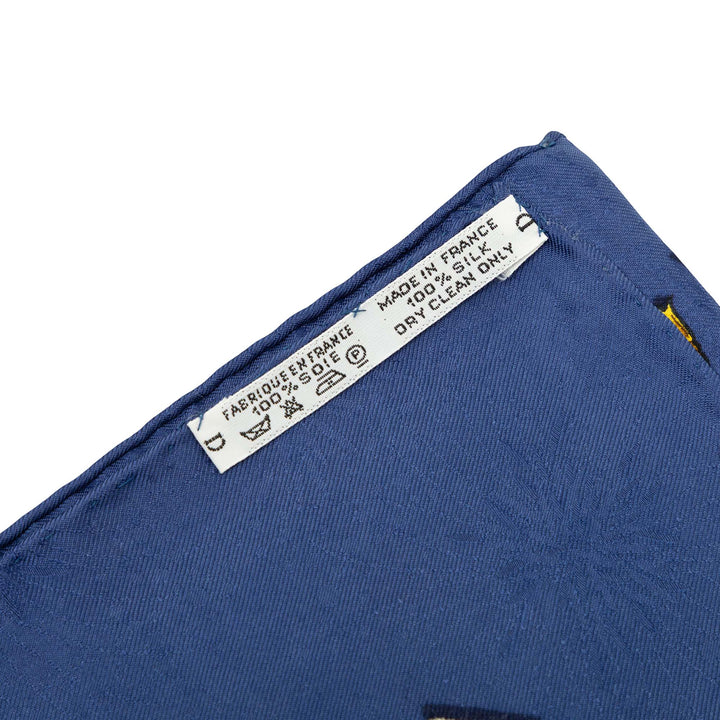 Hermès Carré Luna Park 90 Bleu – vue 3 – GABY PARIS