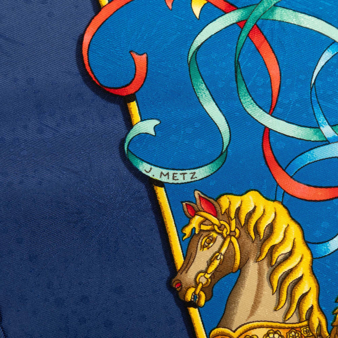 Hermès Carré Luna Park 90 Bleu – vue 5 – GABY PARIS