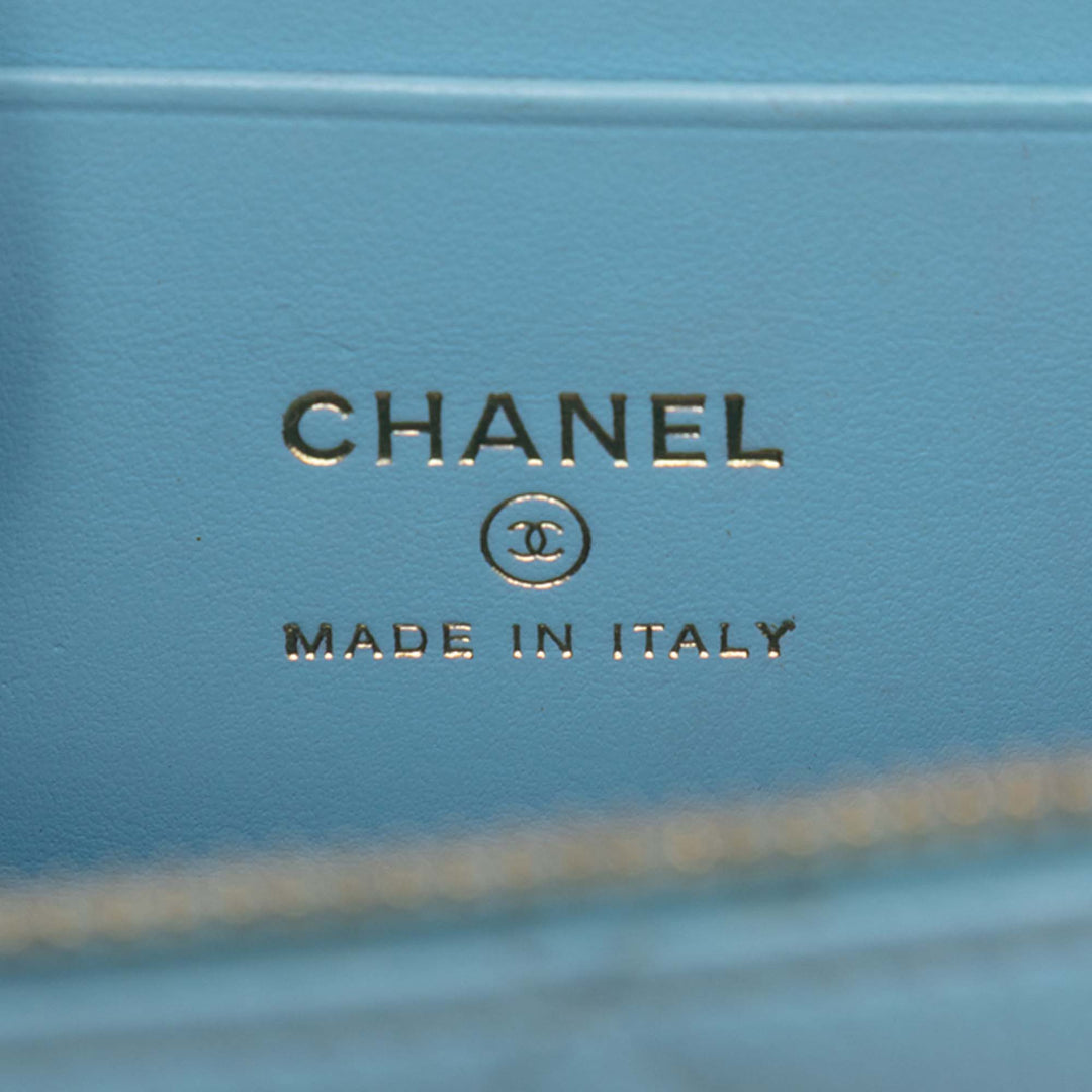 Chanel Caviar Pick Me Up Vanity