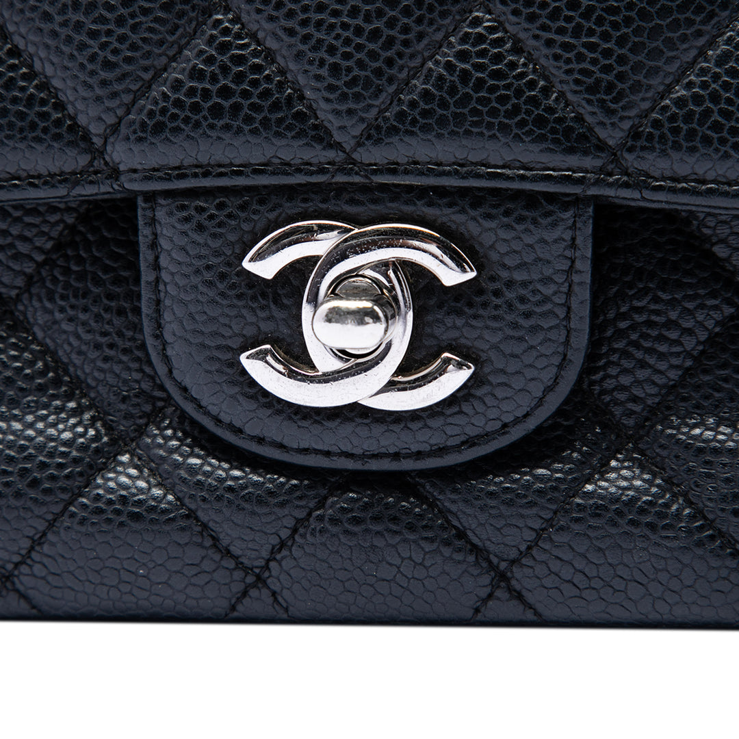 Chanel Medium Classic Caviar Double rabat