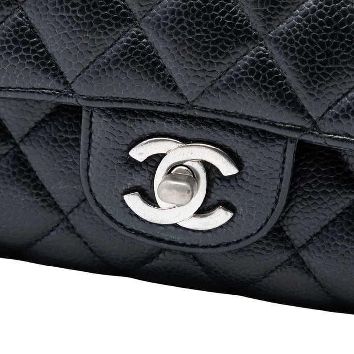 Chanel Medium Classic Caviar Double rabat