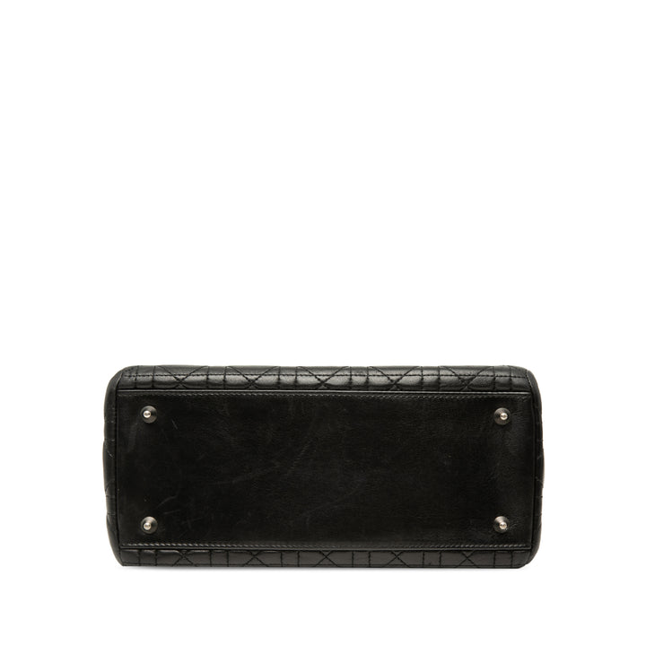 Dior Medium Cuir d’agneau Cannage Lady Dior