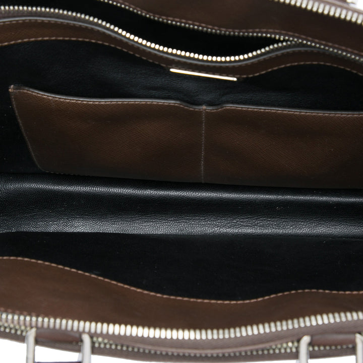 Prada Saffiano Cuir Travel Front Zip Pocket Porte-documents