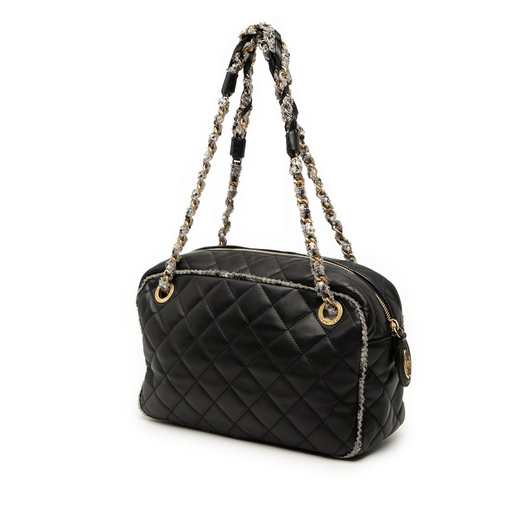 Chanel CC Quilted Cuir d’agneau Tweedy Bowler Bag Noir