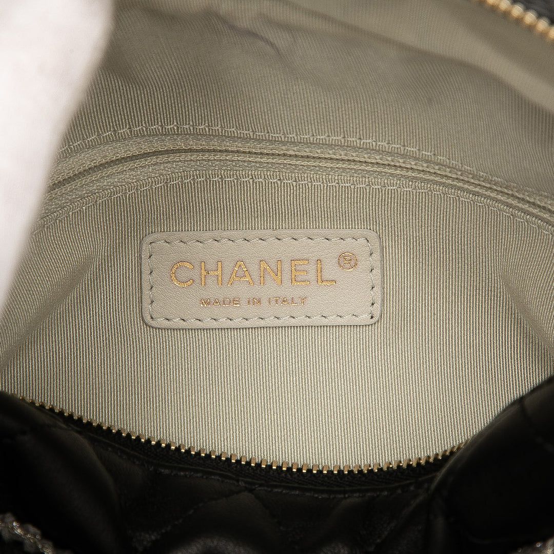 Chanel CC Quilted Cuir d’agneau Tweedy Bowler Bag Noir
