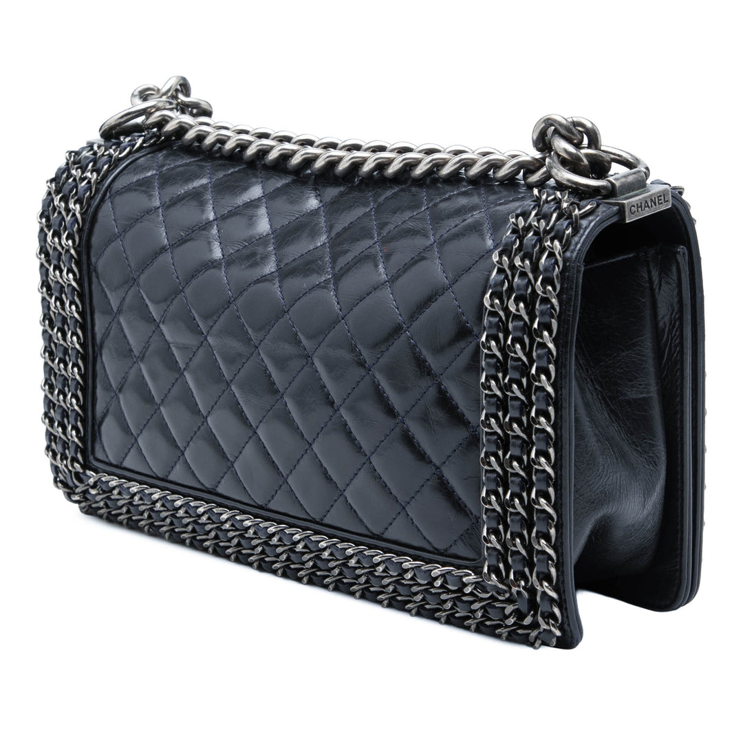 Chanel Old Medium Matelassé Glazed Cuir de veau Sac rond à chaîne Boy à rabat