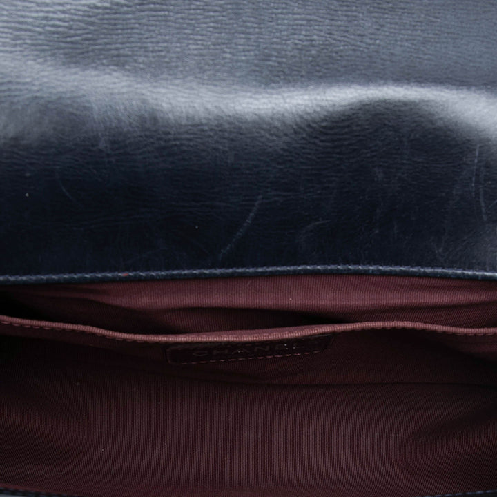 Chanel Old Medium Matelassé Glazed Cuir de veau Sac rond à chaîne Boy à rabat