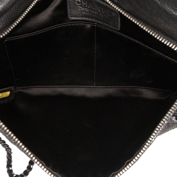 Chanel Matelassé Laminated Fabric Chain Evening Sac porté croisé