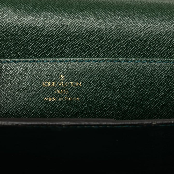Louis Vuitton Taiga Moskova Porte-documents Vert – vue 5 – GABY PARIS