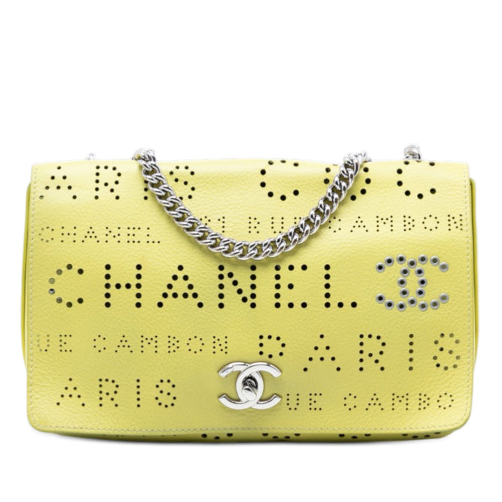 Chanel perforé Logo Œillets à rabat Cuir de veau