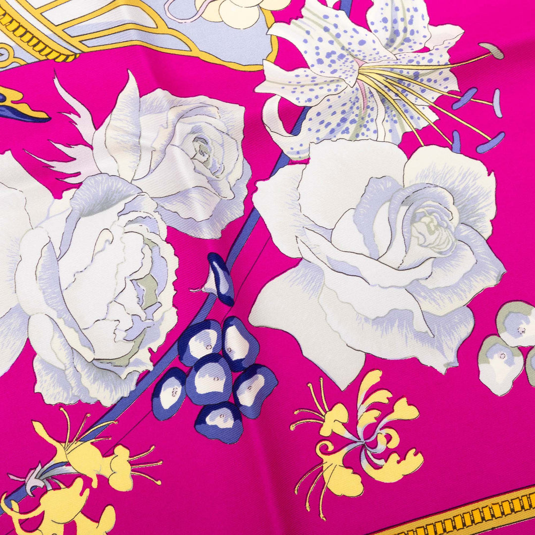 Hermès Fleurs et Raisins Foulard 90 Rose – vue 5 – GABY PARIS