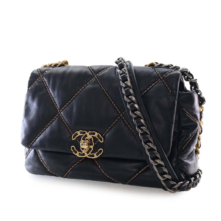Chanel Medium Cuir d’agneau 19 à rabat