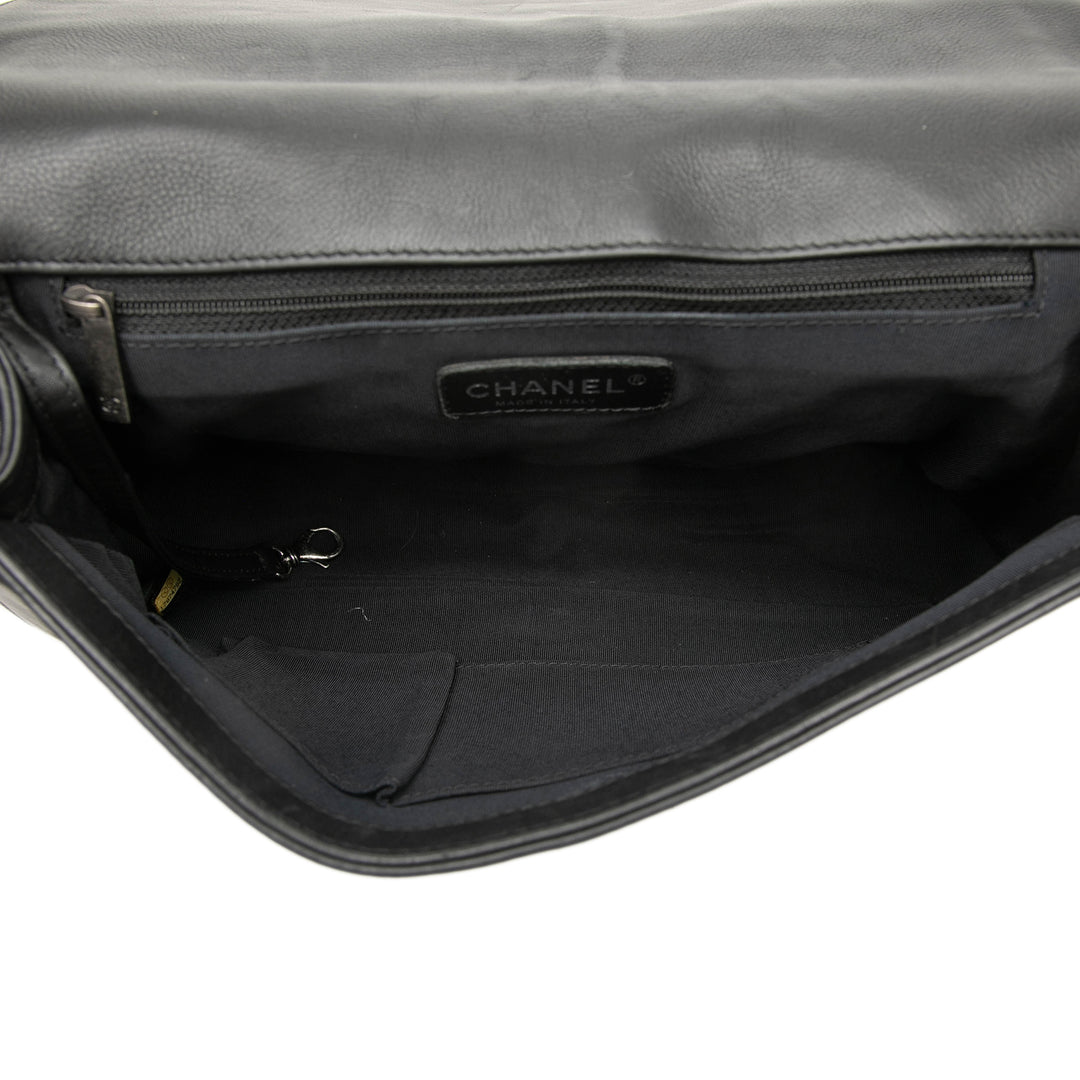 Chanel Large Matelassé Cuir d'agneau Boy à rabat