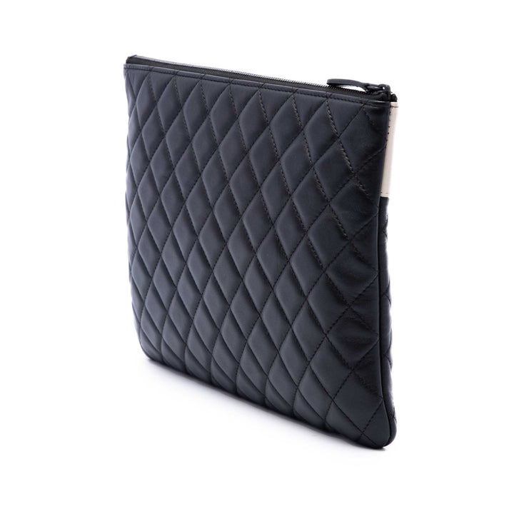 Chanel Pochette CC Bicolore Matelassé Moyen Cuir d'agneau Noir – vue 2 – GABY PARIS