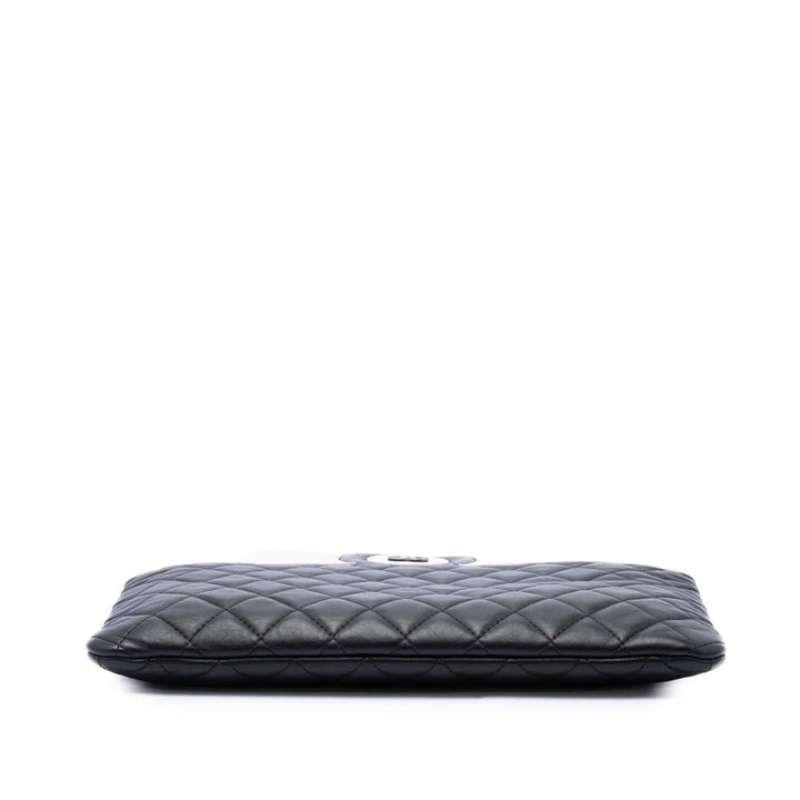 Chanel Pochette CC Bicolore Matelassé Moyen Cuir d'agneau Noir – vue 3 – GABY PARIS