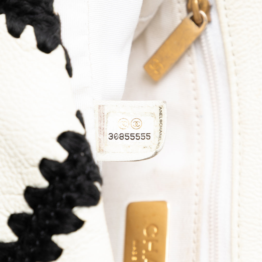 Chanel Medium Crochet Cuir de veau 19 à rabat