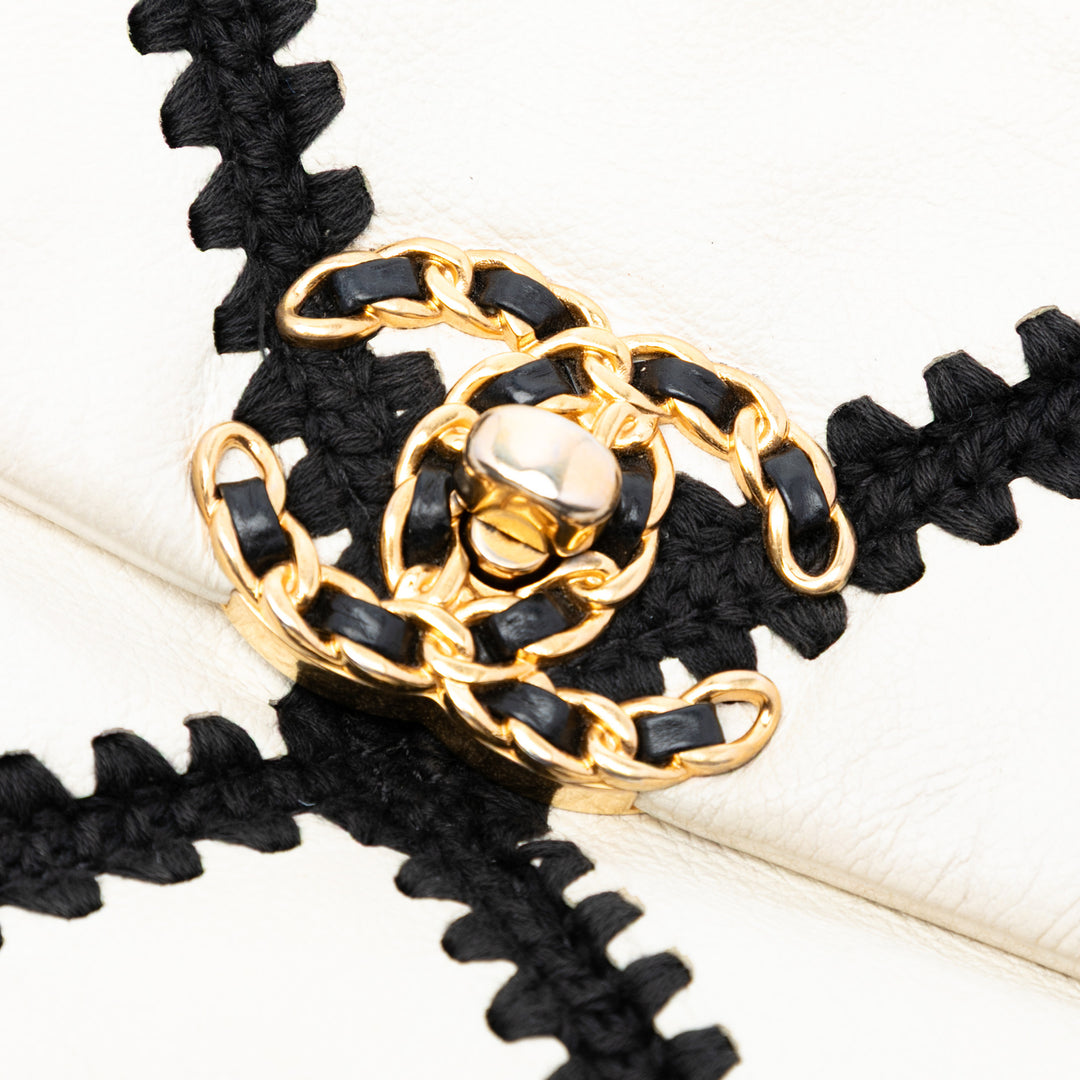 Chanel Medium Crochet Cuir de veau 19 à rabat