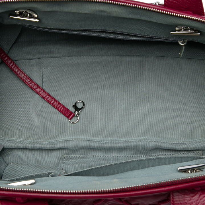 Chanel CC Matelassé froissé Ultra Stitch Sac bowling Cuir de veau Rouge – vue 4 – GABY PARIS