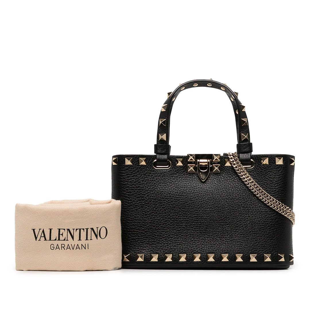 Valentino Cabas Grainy Rockstud Mini Cuir de veau Noir – vue 6 – GABY PARIS