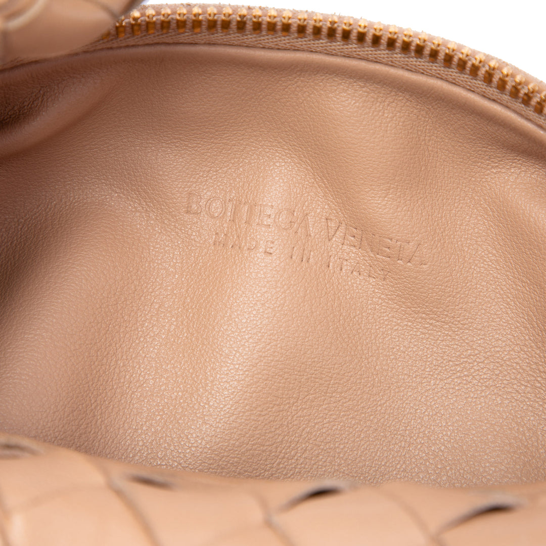 Bottega Veneta Sac porté épaule Intrecciato Jodie nappa Mini Marron – vue 5 – GABY PARIS