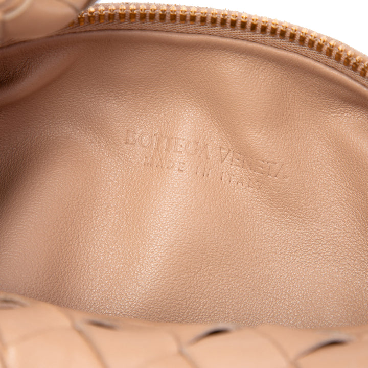 Bottega Veneta Sac porté épaule Intrecciato Jodie nappa Mini Marron – vue 5 – GABY PARIS
