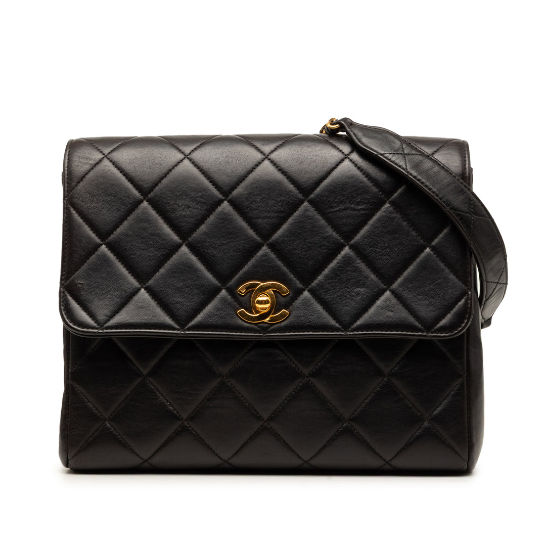 Chanel Carré Matelassé Straight Rabat simple Petit Cuir d'agneau