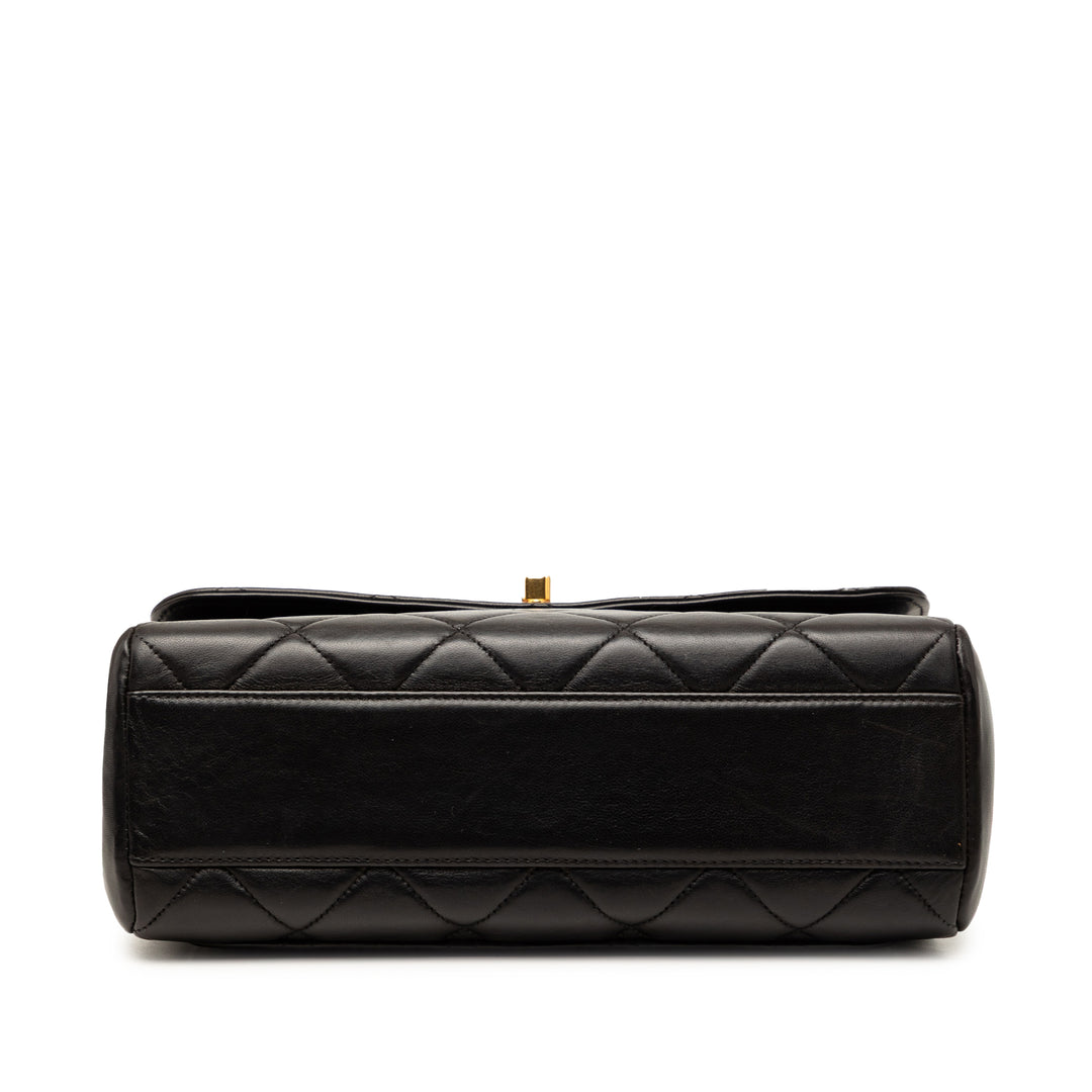 Chanel Carré Matelassé Straight Rabat simple Petit Cuir d'agneau