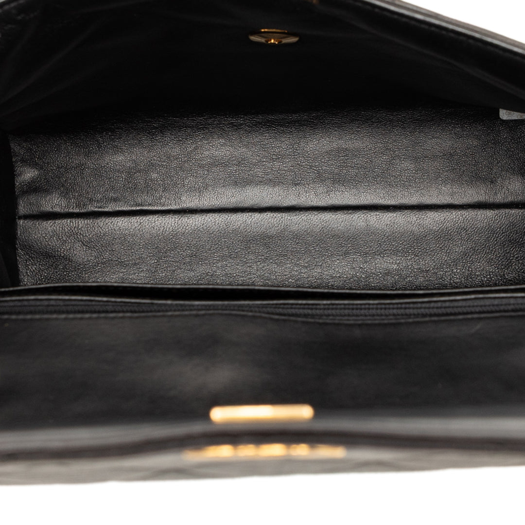 Chanel Carré Matelassé Straight Rabat simple Petit Cuir d'agneau