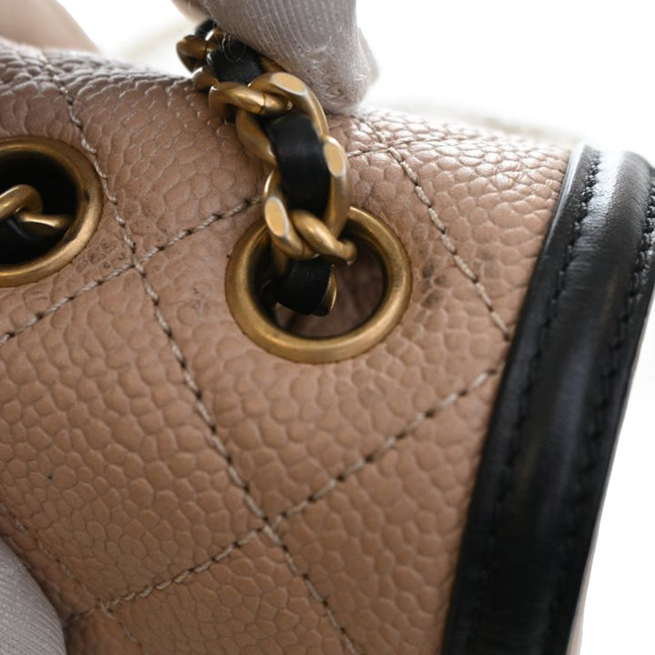 Chanel Small Bicolor Caviar CC Filigree à rabat