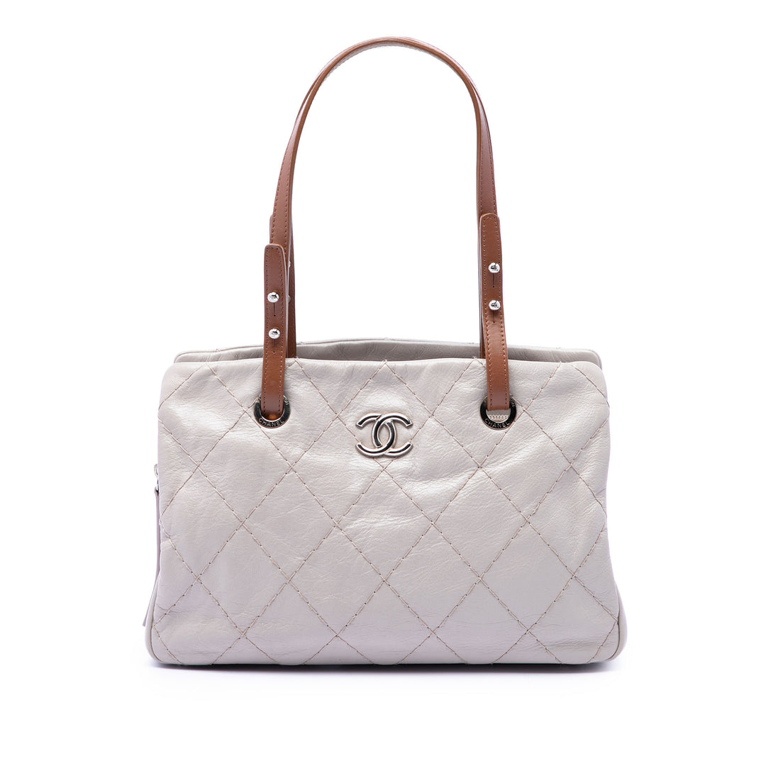 Chanel Glazed Cuir de veau On the Road Cabas