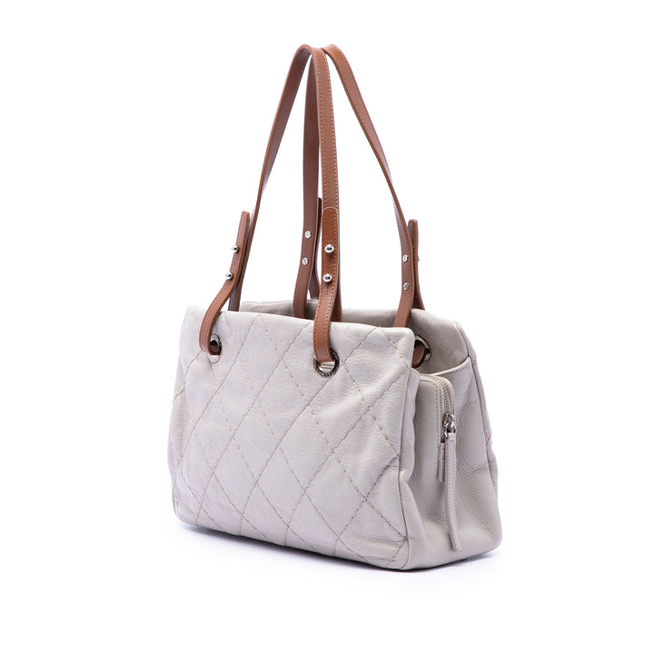 Chanel Glazed Cuir de veau On the Road Cabas