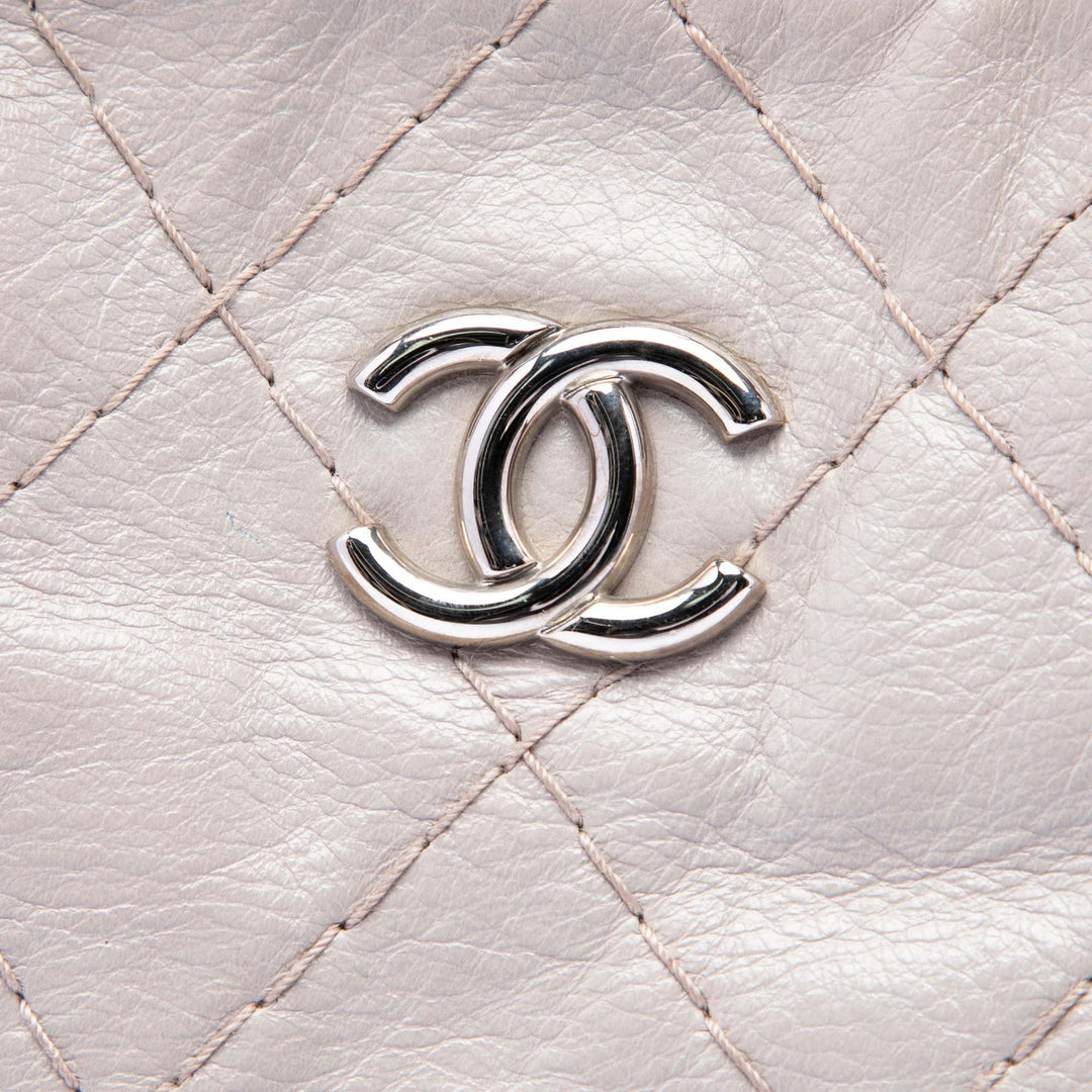 Chanel Glazed Cuir de veau On the Road Cabas