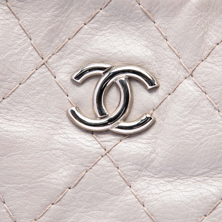 Chanel Glazed Cuir de veau On the Road Cabas