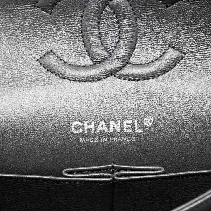 Chanel Medium Classic Iridescent Cuir d’agneau Double rabat