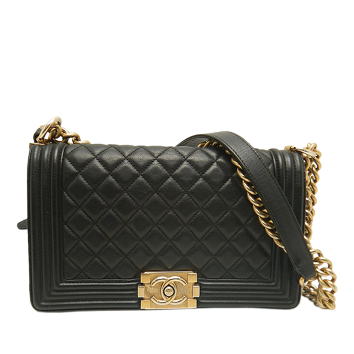 Chanel Old Medium Matelassé Cuir d’agneau Boy à rabat