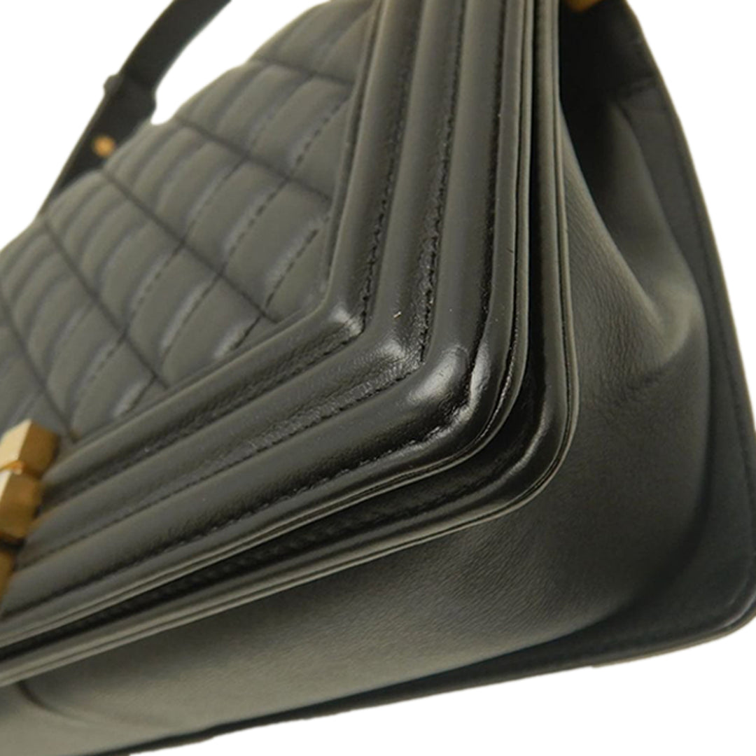 Chanel Old Medium Matelassé Cuir d’agneau Boy à rabat
