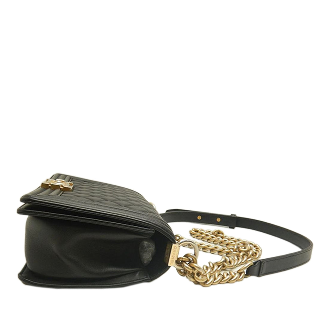 Chanel Old Medium Matelassé Cuir d’agneau Boy à rabat