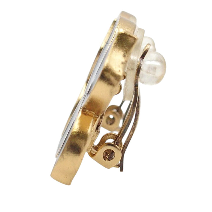 Chanel CC plaqué Émail Flower Clip On Boucles d’oreilles