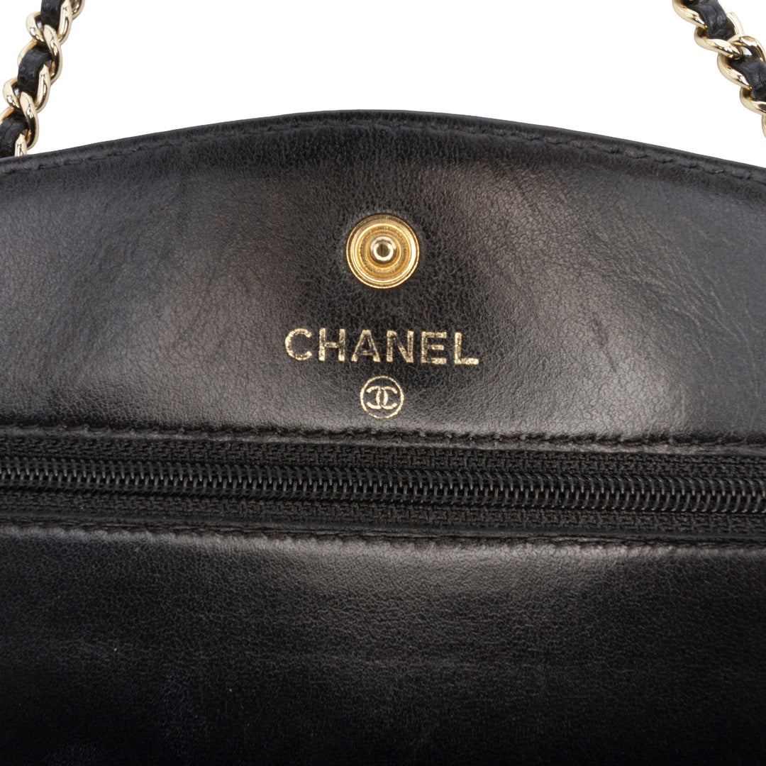 Chanel CC Caviar Wallet on Chain