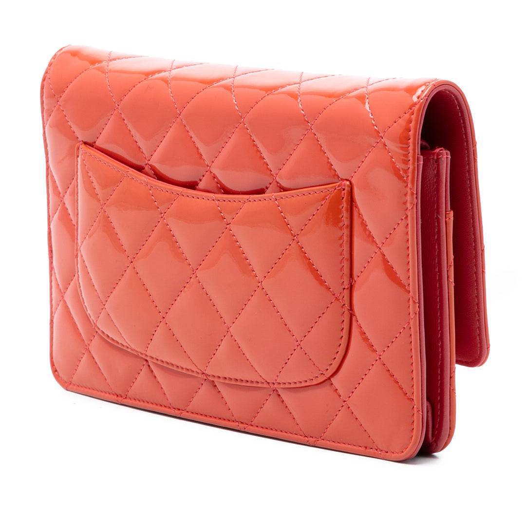 Chanel CC Matelassé Cuir verni Incognito Wallet on Chain