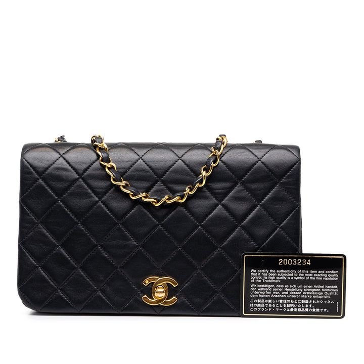 Chanel CC Matelassé Full Rabat simple Cuir d'agneau Noir – vue 7 – GABY PARIS